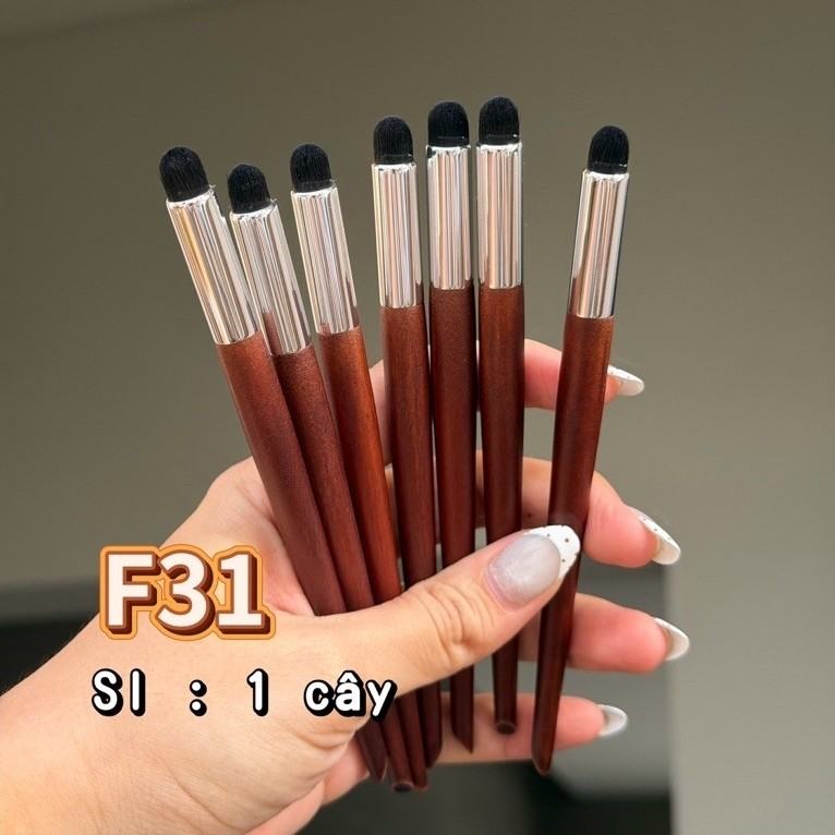 cọ tán son môi lông đứng form mã số F31
