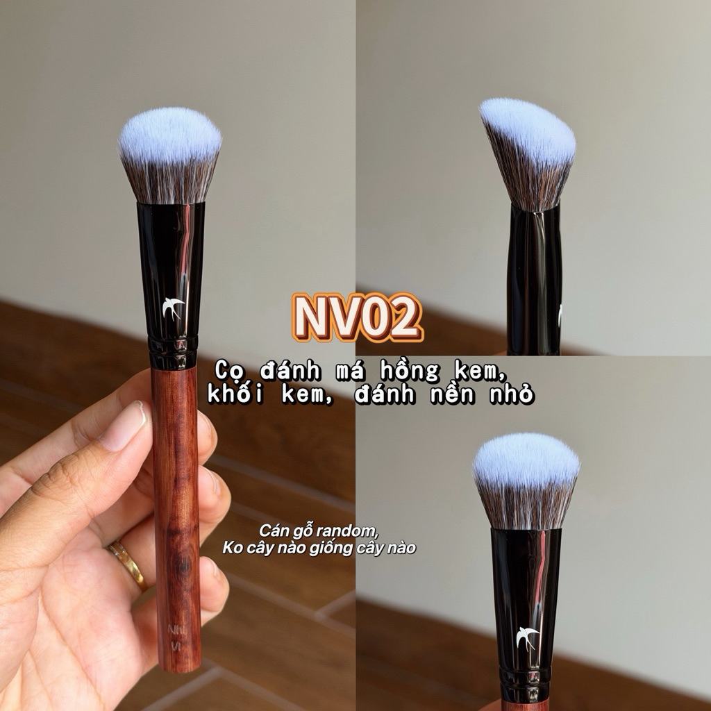 Cọ trang điểm NV02 cán gỗ lông mềm đánh má hồng kem và khối kem cọ Én by Nhi Vi
