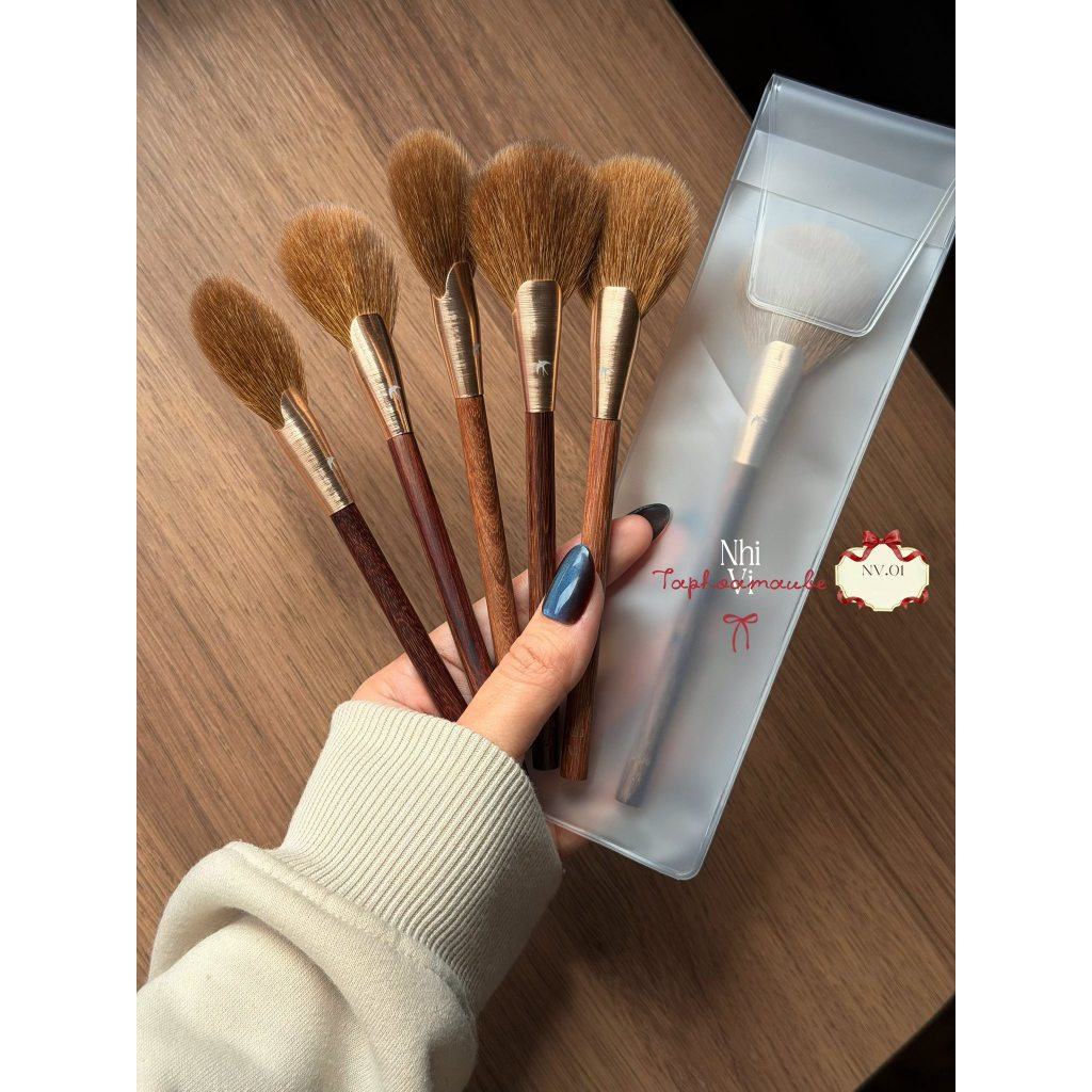 Cọ trang điểm phủ phấn bó dẹt mỏng, cọ đánh má hồng phấn, highlight mặt mã số NV01 - Tặng kèm túi đựng cọ