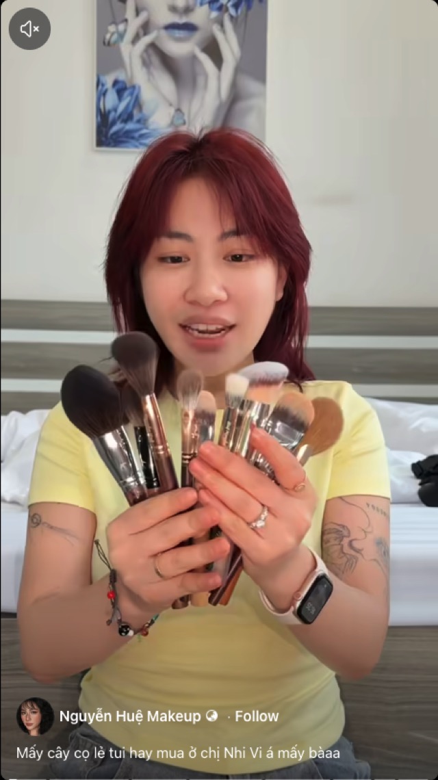 Bài viết của Nguyễn Huệ Makeup trên Facebook